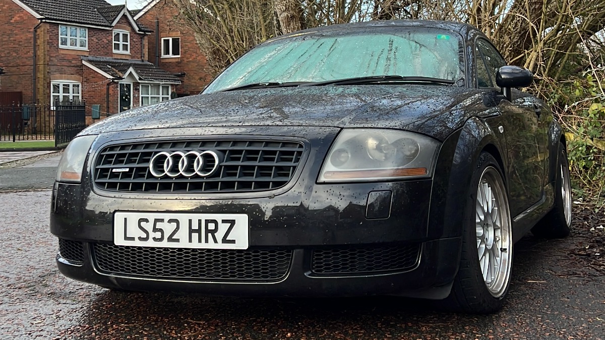 2002 Audi TT Image 3